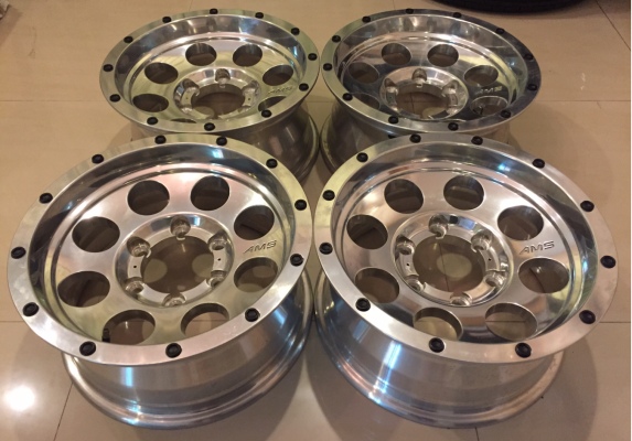 ล้อใหม่ลาย Mickey Thomson ขอบ15 ราคาไม่แพง