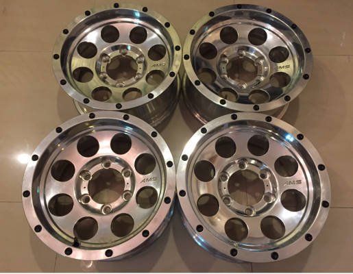 ล้อใหม่ลาย Mickey Thomson ขอบ15 ราคาไม่แพง