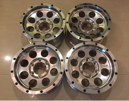 ล้อใหม่ลาย Mickey Thomson ขอบ15 ราคาไม่แพง