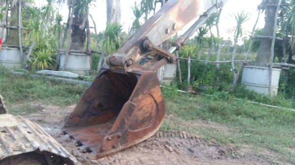 ขายรถแบคโฮ VOLVO EC210LC เอกสารเล่มทะเบียน ราคา 1050000
