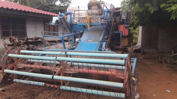 มาใหม่ พี่บิ้ก 37 เครื่อง 6BG1 175 แรง ตัวเดินโม่ผ่า สเปคร์เดิม  ปั้มไดกิ้น 22  รถสภาพสวยเดิม ปาก คอ ตู้ สวยครับ พร้อมใช้งานครับ ราคา 190,000  091-0206555 อยู่บุรีรัมย์ครับ