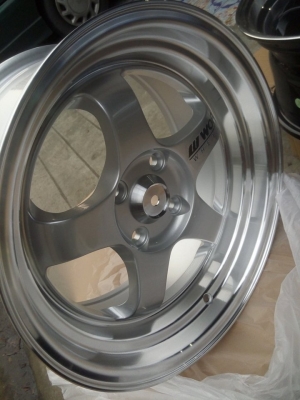 ล้อใหม่ S1r ขอบ 15 กว้าง 7.5 ออฟ 20 ราคาถูก