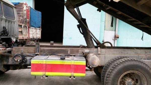 ขาย HINO F18 สองเพลาดั๊ม กระบะเหล็กคอกเกษตร