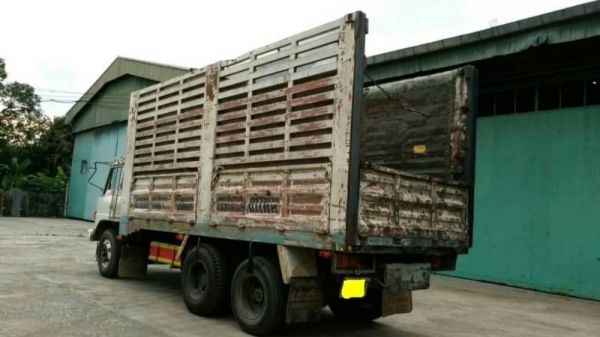 ขาย HINO F18 สองเพลาดั๊ม กระบะเหล็กคอกเกษตร