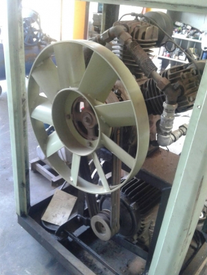 ขายปั๊มลมลูกสูบ แบบตู้  ยี่ห้อ Swan ขนาด  10 HP