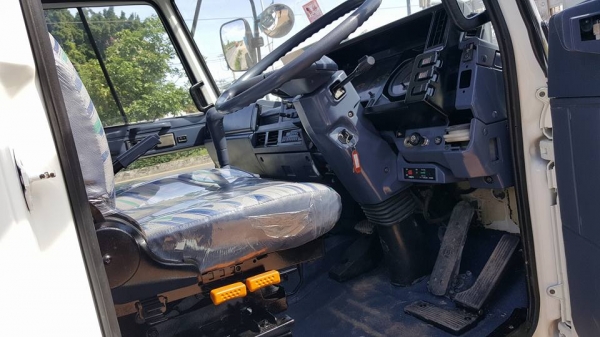 ร๊อกกี้195 รถประกอบติดเครน 3 ตัน ท้องวี 3 ชัก กระบะยาว 6.20 เมตร รถสวยพร้อมใช้ ร๊อกกี้195 รถประกอบติดเครน 3 ตัน ท้องวี 3 ชัก กระบะยาว 6.20 เมตร รถสวยพร้อมใช้