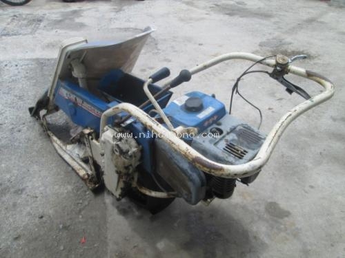 รถเกี่ยวข้าวเดินตาม รหัสสินค้า : 80904242 ยี่ห้อ : ISEKI รุ่น : RX210