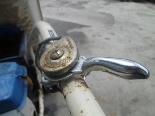 รถเกี่ยวข้าวเดินตาม รหัสสินค้า : 80904242 ยี่ห้อ : ISEKI รุ่น : RX210