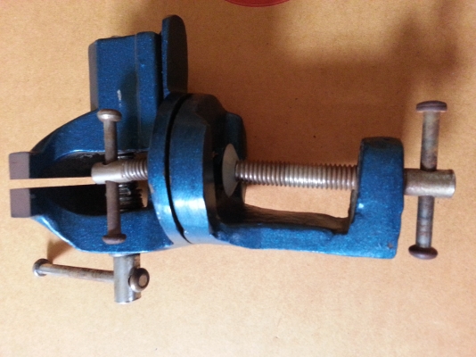 ปากกาจับงานขนาดเล็ก