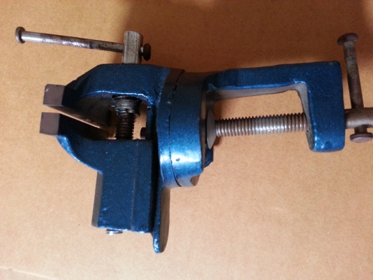 ปากกาจับงานขนาดเล็ก ปากกาจับงานขนาดเล็ก