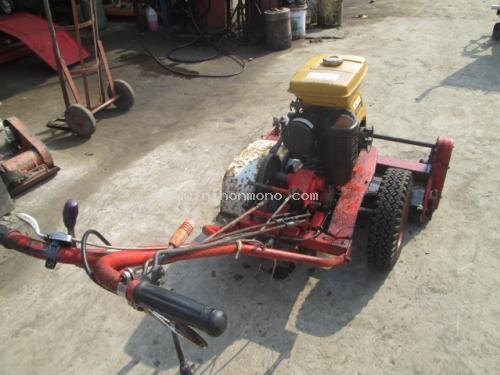 รถตัดหญ้าแบบเดินตาม รหัสสินค้า : 80903886 ยี่ห้อ : *** รุ่น : LM80