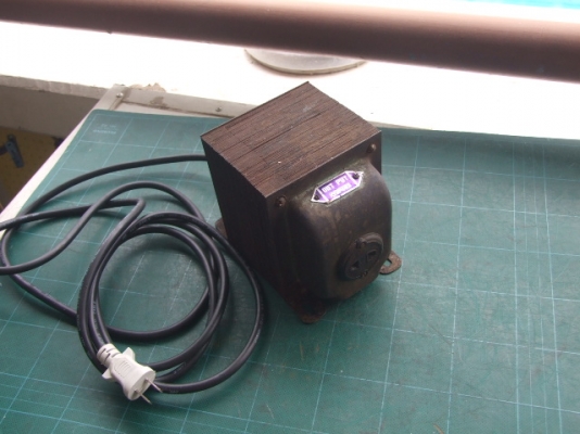 หม้อแปลงไฟ 220v => 110v ขนาด 1000w