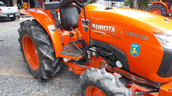 ขายรถไถL3608ใบมีดผาลพรวนพร้อมใช้ครับ ขายรถไถL3608ใบมีดผาลพรวนพร้อมใช้ครับ