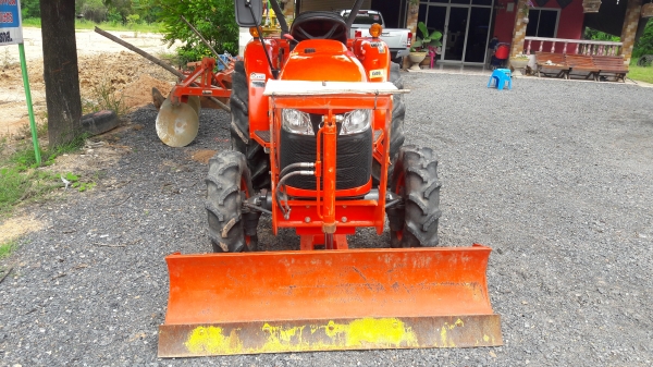 ขายรถไถL3608ใบมีดผาลพรวนพร้อมใช้ครับ ขายรถไถL3608ใบมีดผาลพรวนพร้อมใช้ครับ