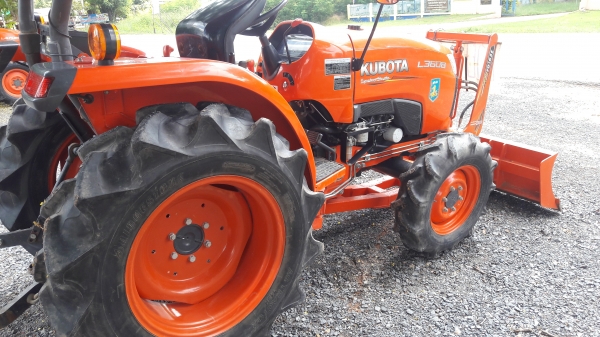 ขายรถไถL3608ใบมีดผาลพรวนพร้อมใช้ครับ