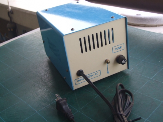 หม้อแปลงไฟ 220v => 100,110v ขนาด 500w  ของ Siam Neoline