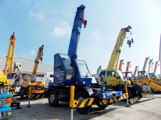 ขายครับ เครนสำหรับฝึกหัด นำเข้ามาเอง มือ 2 จากญี่ปุ่นโดยตรง