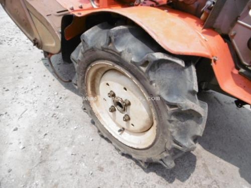 รถพรวนดินเดินตาม รหัสสินค้า : 80903627 ยี่ห้อ : KUBOTA รุ่น : T702