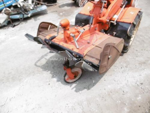 รถพรวนดินเดินตาม รหัสสินค้า : 80903627 ยี่ห้อ : KUBOTA รุ่น : T702