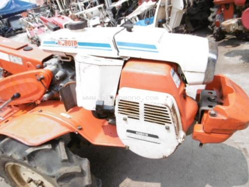 รถพรวนดินเดินตาม รหัสสินค้า : 80903627 ยี่ห้อ : KUBOTA รุ่น : T702