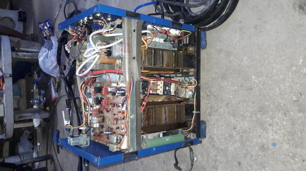 เครื่องเชื่อมอาร์ก้อน Panasonic 150 สภาพสวย !! ตัวล่ะ20,000