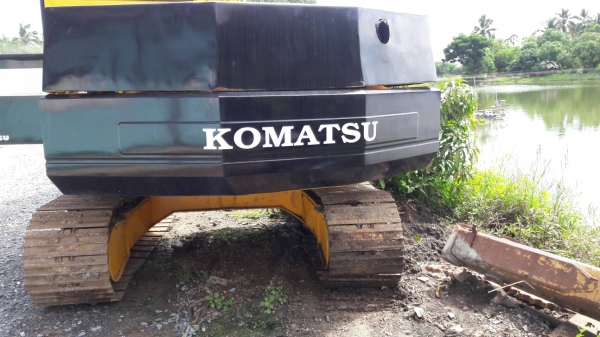 ขายKOMATSU PC60-5  เก่าใน...มีลายแย๊ก...ปรับสภาพใหม่....พร้อมใช้..ลองระบบกันได้ทุกวัน...โทร089-3818694  ดวงนภา