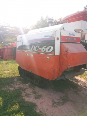 ขายรถเกี่ยวข้าว KUBOTA DC60พลัส พร้อมเทรลเลอร์ลากจูง สภาพสวยพร้อมลุยงาน ราคา270,000 สนใจโทร 090-8588220คุณนะ 093-3258446คุณบิว หรือเข้าดูสินค้าอื่นๆได้ที่ www.narong2truck.com หรือ www.truck.in.th/498 หรือเพจFacebook ณรงค์ ซื้อขายรถมือสอง (เว็บไซต์ส่วนตัว