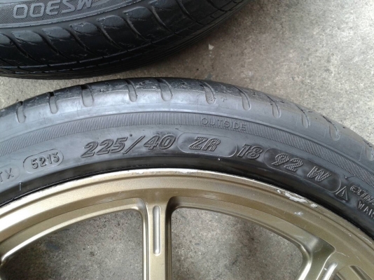 ขอบ18นิ้ว5รู114 พร้อมยาง ชุดนี้ ราคา 7900 บาท