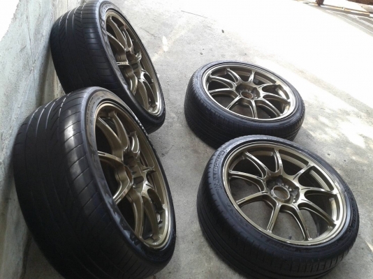 ขอบ18นิ้ว5รู114 พร้อมยาง ชุดนี้ ราคา 7900 บาท