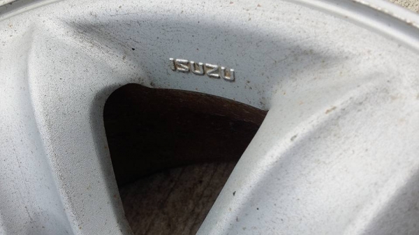 ขายล้อแม็ก isuzu เล็บเหยี่ยว 16" สนใจติดต่อ ตาเล็ก ล้อและยางครับ 081-3747940 ขายล้อแม็ก isuzu เล็บเหยี่ยว 16" สนใจติดต่อ ตาเล็ก ล้อและยางครับ 081-3747940