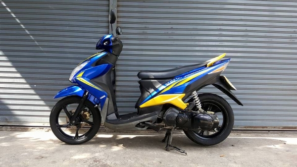 YAMAHA MIO 125 รุ่นไฟหน้า 2 ตา ตัว TOP ล้อแม็ก