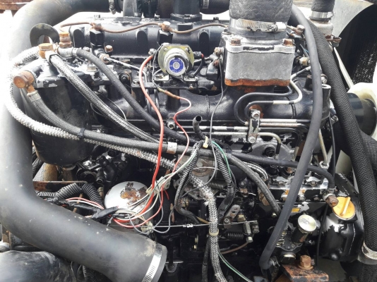 ขายเครื่องยันม่า YANMAR รุ่น 4T 112 TL ขายเครื่องยันม่า YANMAR รุ่น 4T 112 TL