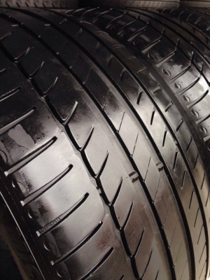 ยาง MICHELIN made in France 255-45-18 ปี 14 2 เส้น 3000  สวยๆไม่บวมไม่กินข้าง ดอกยางเหลือเยอะเอาไปวิ่งกันใด้อีกยาวค่ะ