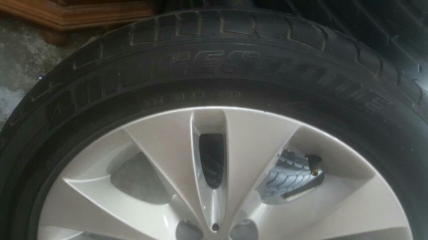 ขายยาง bmw 523 1ชุด ขายยาง bmw 523 1ชุด