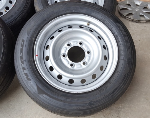 ล้อกะทะ16 6รู ยาง215/60/16 4 ล้อ ล้อกะทะ16 6รู ยาง215/60/16 4 ล้อ