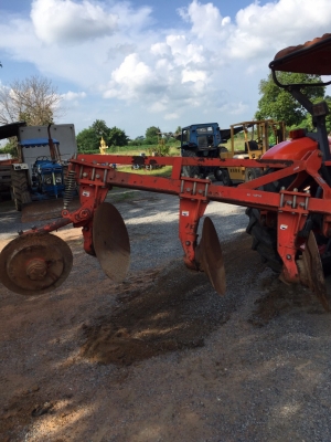 ขายคูโบต้าM7040มีดันหน้า+ผาน3 สีเดิมจากโรงงานคับ เล่มทะเบียนพร้อมโอนคับ ราคา490,000บาท ขายคูโบต้าM7040มีดันหน้า+ผาน3 สีเดิมจากโรงงานคับ เล่มทะเบียนพร้อมโอนคับ ราคา490,000บาท