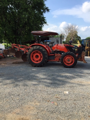 ขายคูโบต้าM7040มีดันหน้า+ผาน3 สีเดิมจากโรงงานคับ เล่มทะเบียนพร้อมโอนคับ ราคา490,000บาท ขายคูโบต้าM7040มีดันหน้า+ผาน3 สีเดิมจากโรงงานคับ เล่มทะเบียนพร้อมโอนคับ ราคา490,000บาท