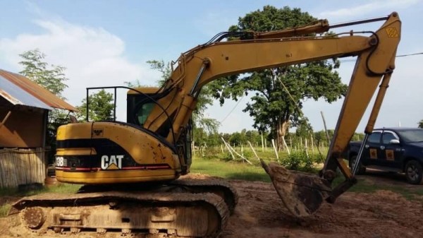 ขายแบคโฮ แคท 313 บีซีอาร์. ไฟฟ้าครบ เอวแน่น สภาพพร้อมใช้ ขายแบคโฮ แคท 313 บีซีอาร์. ไฟฟ้าครบ เอวแน่น สภาพพร้อมใช้