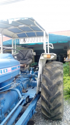 รถไถ FORD 7600 2เพลา(ทะเบียนพร้อมโอน)
