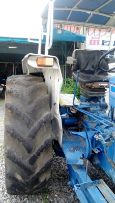 รถไถ FORD 7600 2เพลา(ทะเบียนพร้อมโอน)