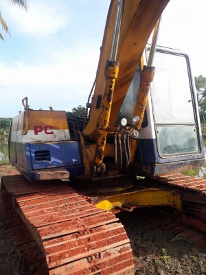 ขายโคมัสสุ100-5  เครื่องเดิมปั้มเดิม ช่วงล่างเต็มไฟตัด รถสวย แอร์มี รถพร้อมทำงาน ติดต่อ0805771468 อาท