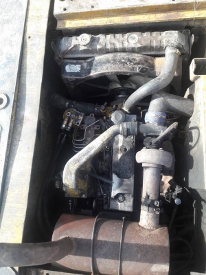 ขายโคมัสสุ100-5  เครื่องเดิมปั้มเดิม ช่วงล่างเต็มไฟตัด รถสวย แอร์มี รถพร้อมทำงาน ติดต่อ0805771468 อาท