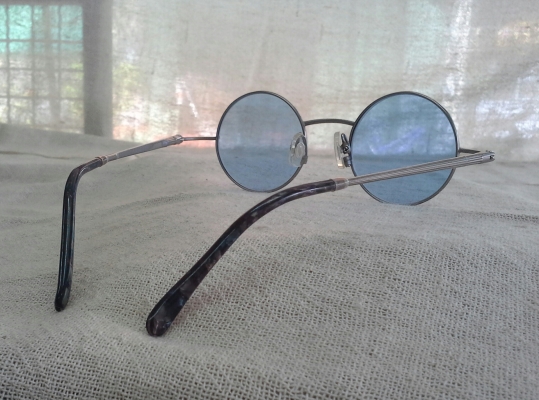 แว่นตา &#039;หยดน้ำ จอห์น เลนนอน&#039; ที่งดงามที่สุดในใต้หล้า  Vintage BOREL handmade in Italy