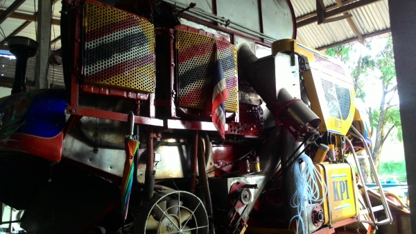 รถเกี่ยวเจ้าช้างไวไฟ