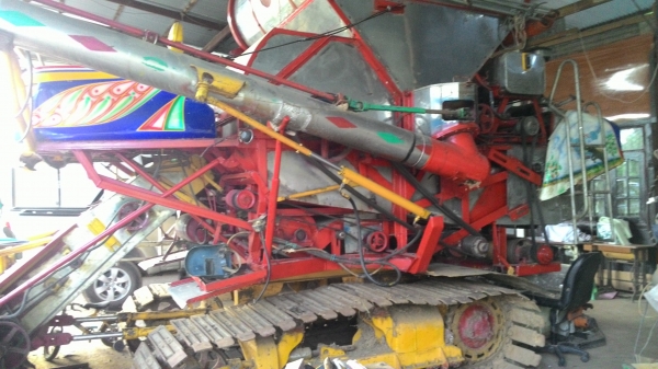 รถเกี่ยวเจ้าช้างไวไฟ