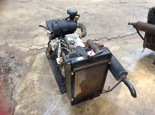 ขายเครื่องปั่นไฟ 17KVAไดร์บัสเลส 3 เฟส meccalte ไม่เคยใช้งานในไทย