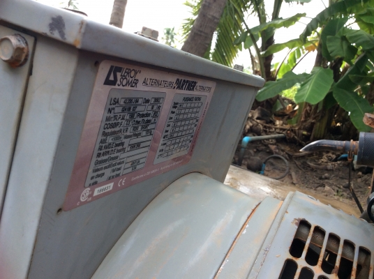 ขายเครื่องปั่นไฟ 17KVAไดร์บัสเลส 3 เฟส meccalte ไม่เคยใช้งานในไทย