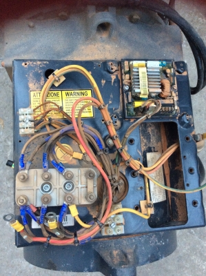 ขายเครื่องปั่นไฟ 17KVAไดร์บัสเลส 3 เฟส meccalte ไม่เคยใช้งานในไทย