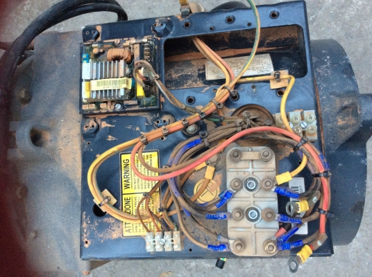 ขายเครื่องปั่นไฟ 17KVAไดร์บัสเลส 3 เฟส meccalte ไม่เคยใช้งานในไทย