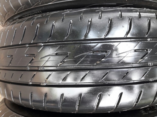 ยางBRIDGESTONE รุ่น Ecopia EP200 .185 60R15 ปี2015 สภาพสวยมากๆดอกเต็มๆคุ้มสุดๆใช้อีกนานไม่แพง